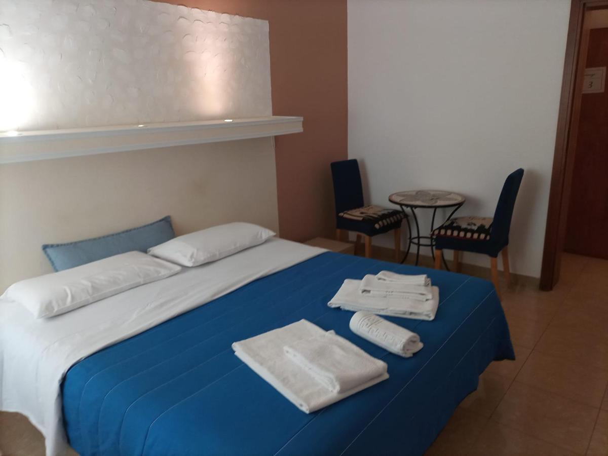 H Bed & Breakfast 4*